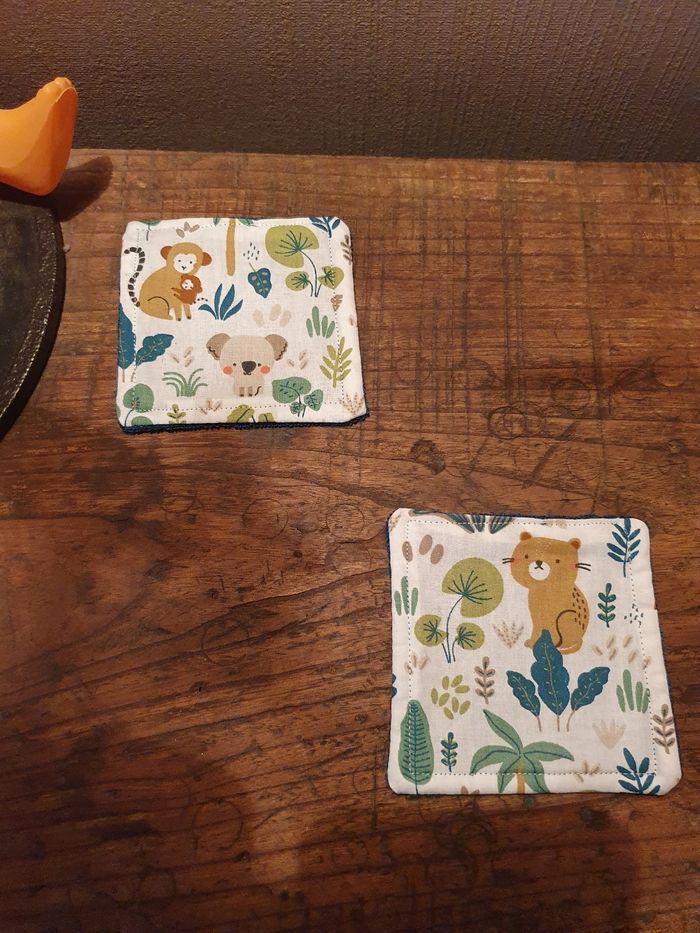 Cotons, lingettes demaquillantes