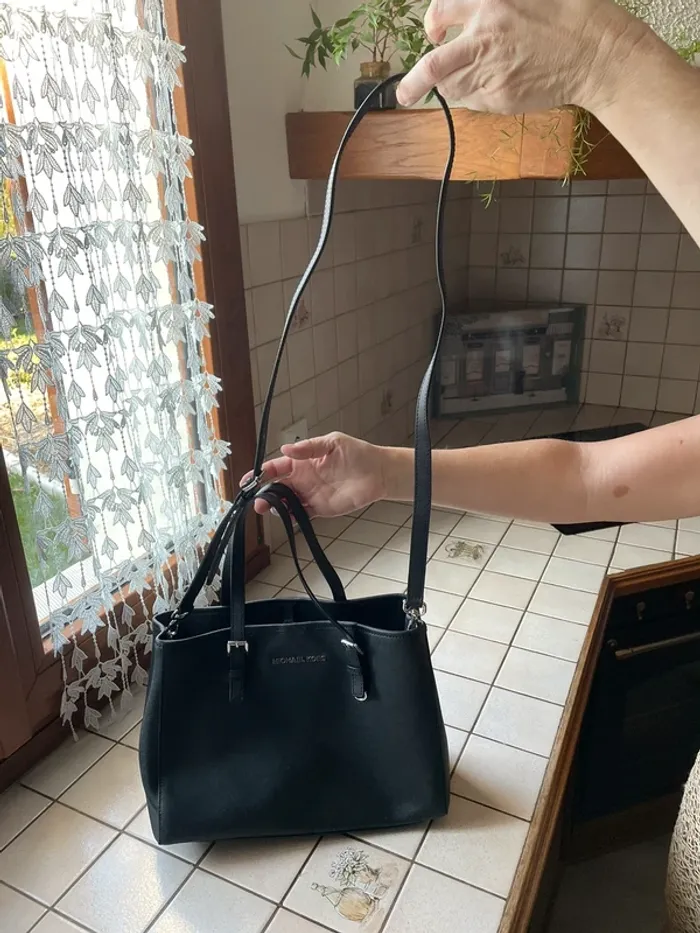 Sac à main Michael kors noir - photo numéro 4