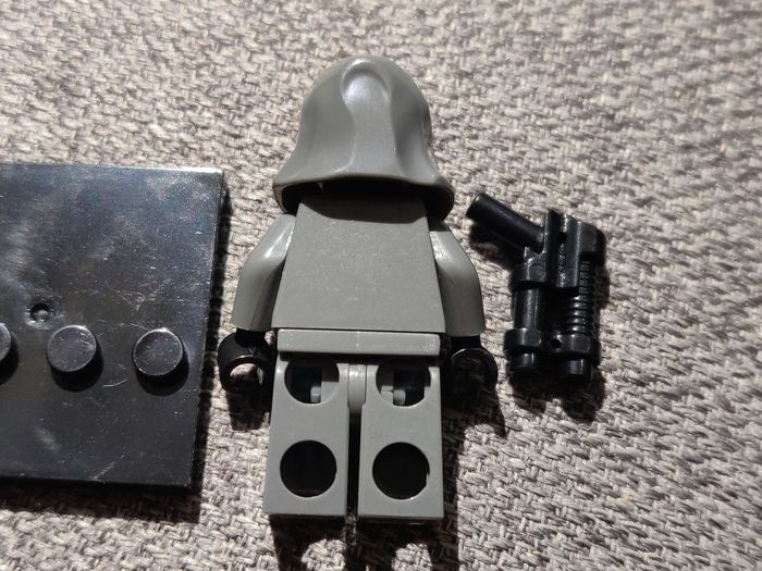 Minifig Squid Game  - garde gris -  Figurine Compatible Lego - photo numéro 5