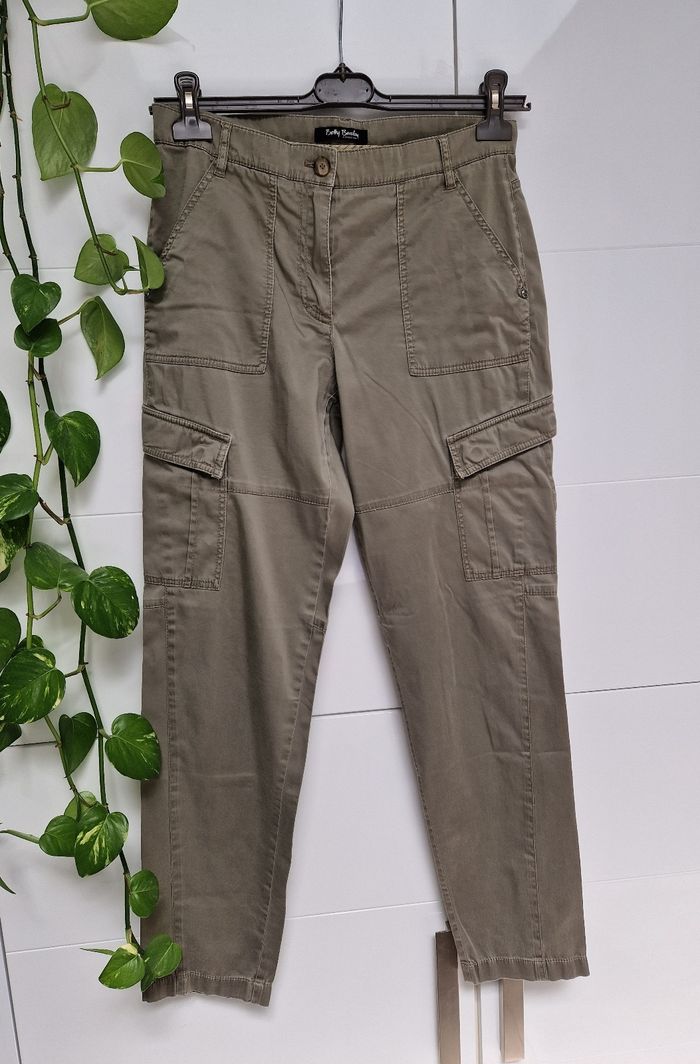 Pantalon cargo kaki  Betty Barclay