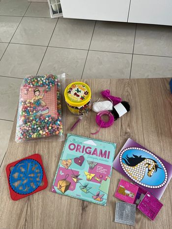 Lot de loisirs créatifs enfants d’occasion