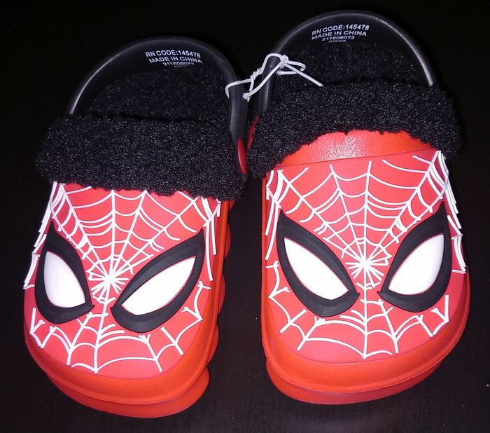 Chaussons Sabots Spider-Man Neufs avec étiquette - photo numéro 2