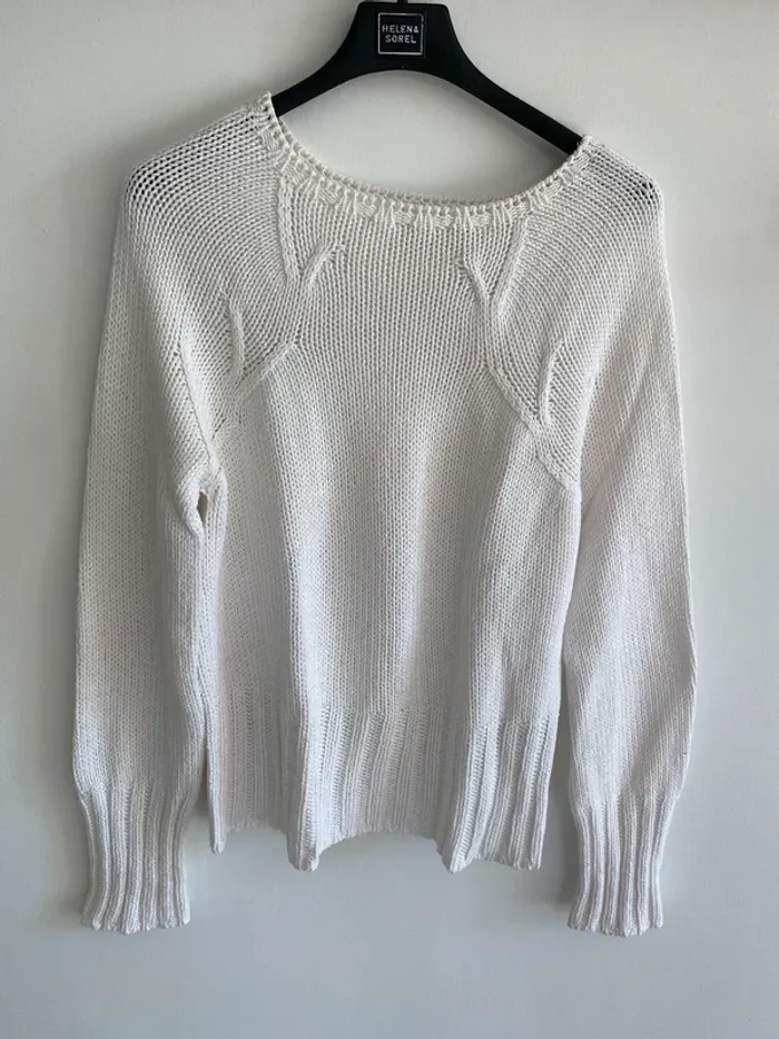 Pull blanc sweater house