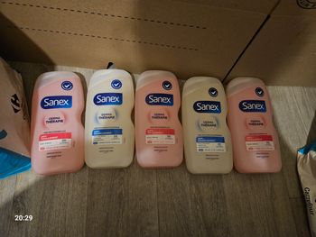 5 gel douche sanex  thérapie