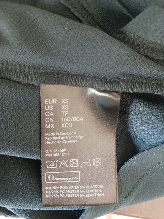 Blouse sans manche XS - photo numéro 3