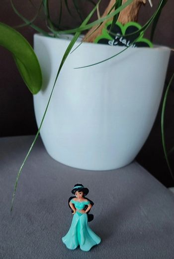 Figurine Jasmine 4.5 cm