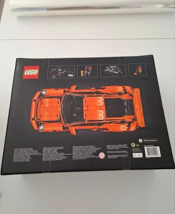 Lego Technic 42056 Neuf jamais déballer