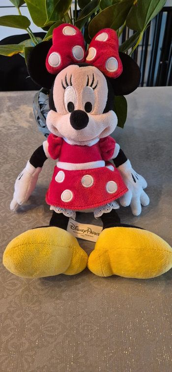 Peluche minnie de disneyland paris