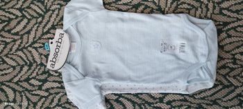 2 bodies 6m neufs, l'un est taché