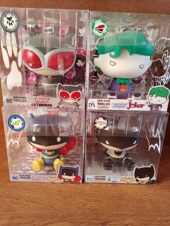 figurines grosses têtes style funko pop tirelire plastoy dc comics