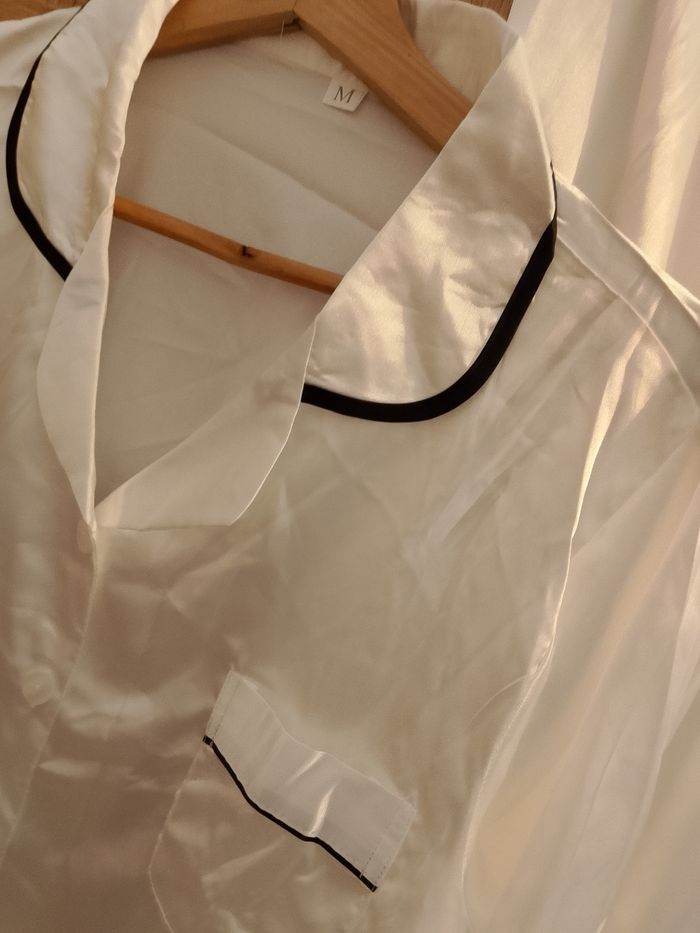 Pyjama satiné neuf - photo numéro 2