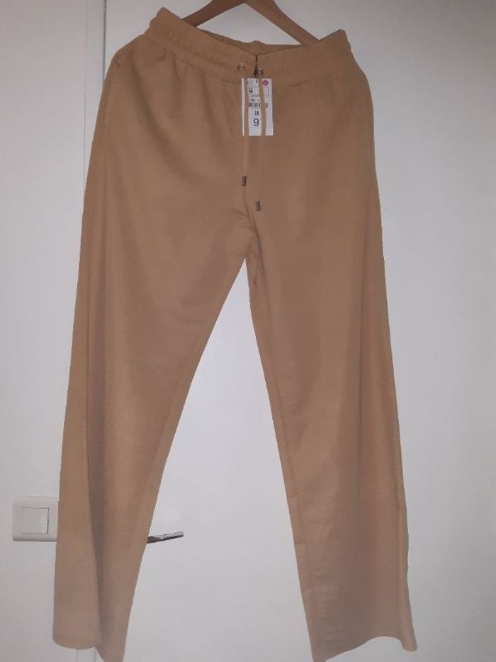 Pantalon beige jambes larges Lefties