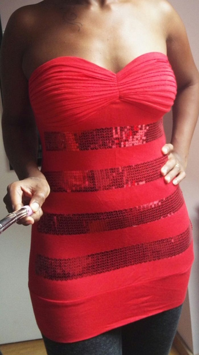 Robe bustier à sequins - photo numéro 2