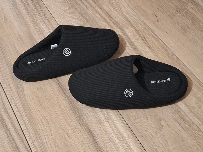 Chaussons pantoufles confortable Mixte femme enfant noir