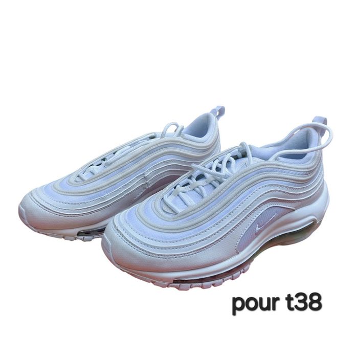 Magnifiques Nike pour 38