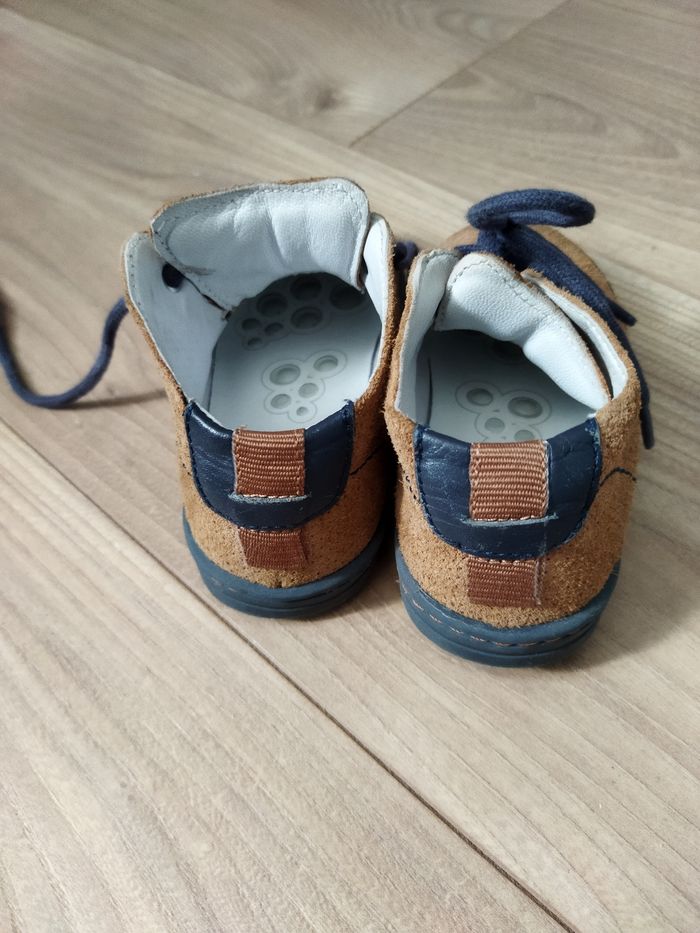 Chaussures Chicco pointure 22 - photo numéro 3