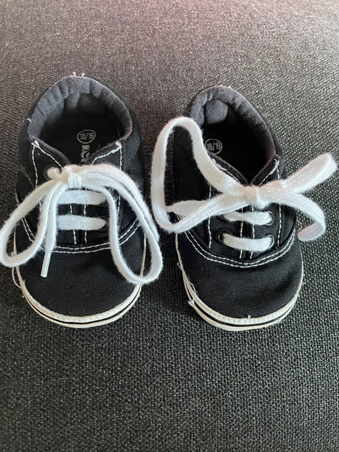 Baskets bébé - photo numéro 2