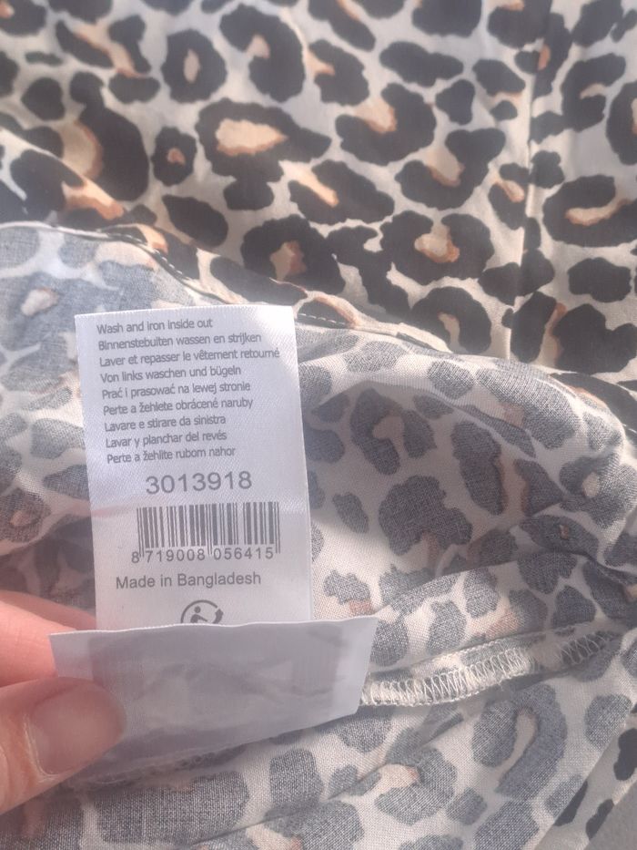 Haut Neuf sans étiquette Panthère Taille M - photo numéro 8