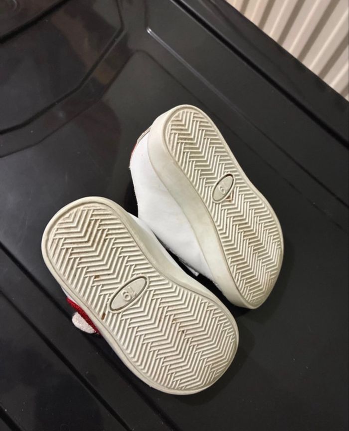 Basket taille 19 - photo numéro 3