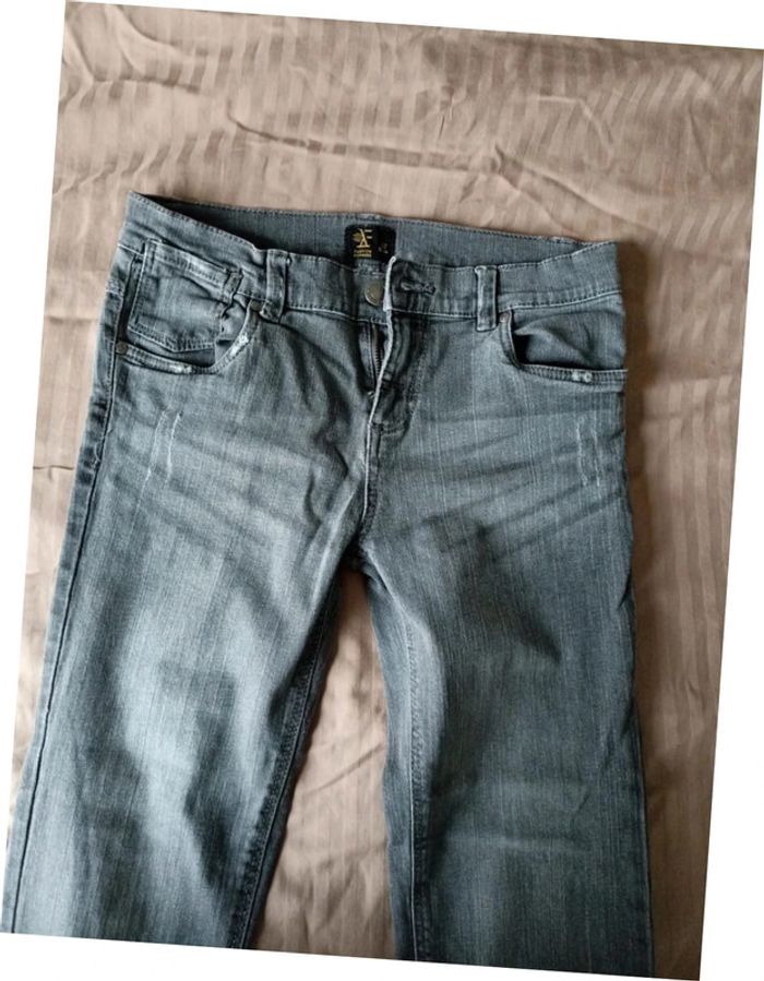 Superbe jean gris. - photo numéro 4