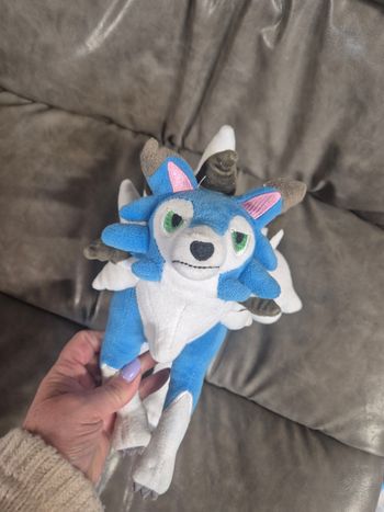 Peluche Pokémon Lougaroc Shiny