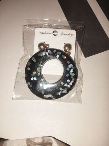 Boucle d'oreille