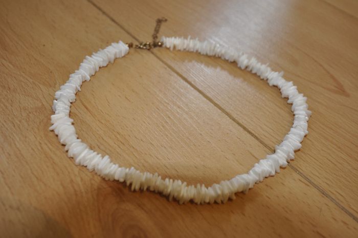 Collier pierres blanches tb état - photo numéro 7