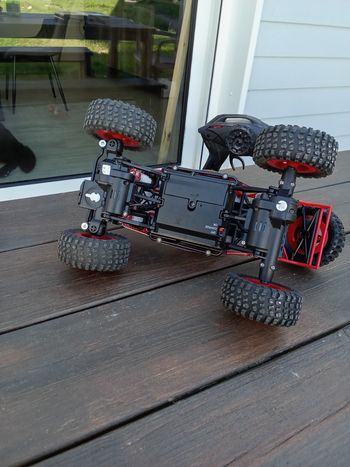 Voiture radiocommandée buggy