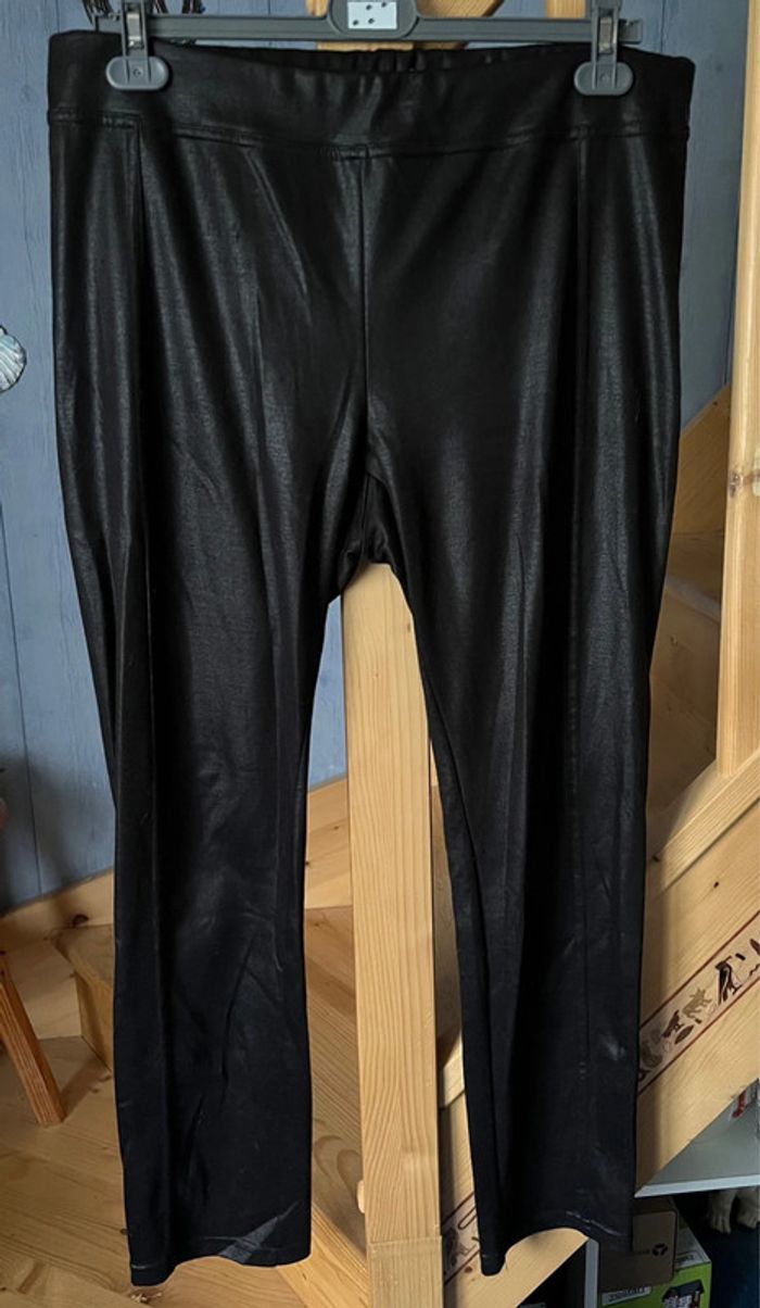 legging effet cuir