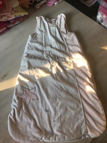 Très jolie gigoteuse hiver fille 6/24 mois