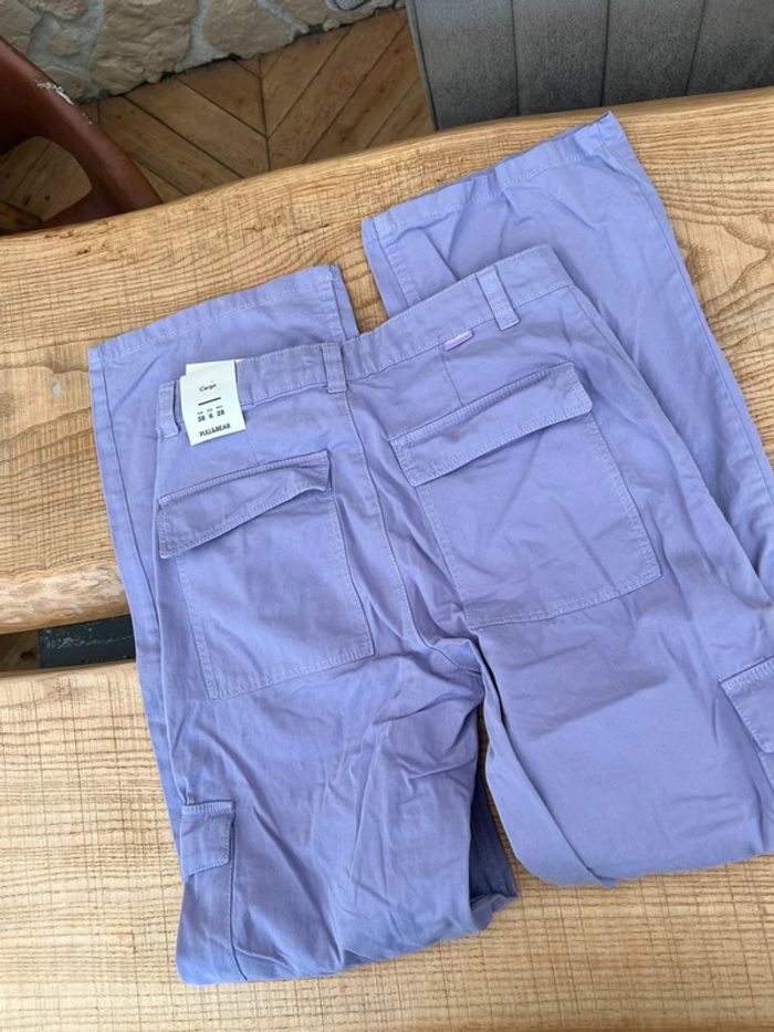 Neuf étiqueté bershka Pantalon Lila Jean cargo multipoches violet Lila taille M 38 violet - photo numéro 4