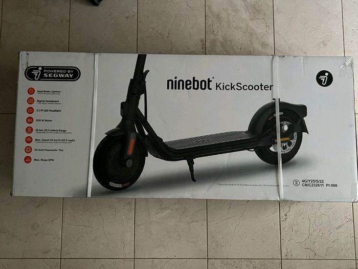 Trottinette électrique Ninebot KickScooter F25I neuve et scellée, moteur 300 W