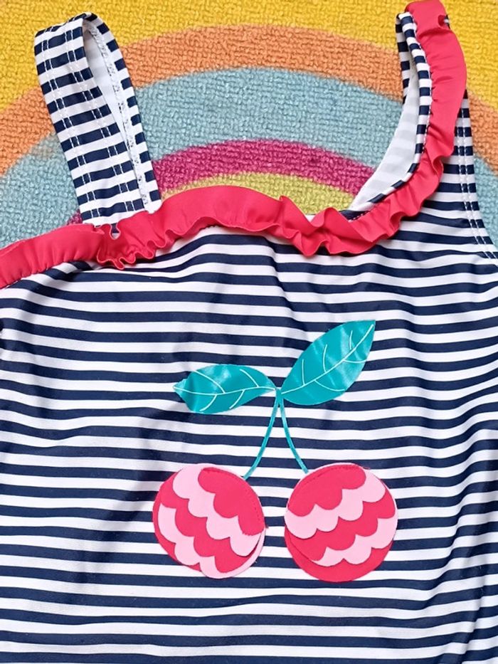 Maillot de bain ligné cerise - photo numéro 2