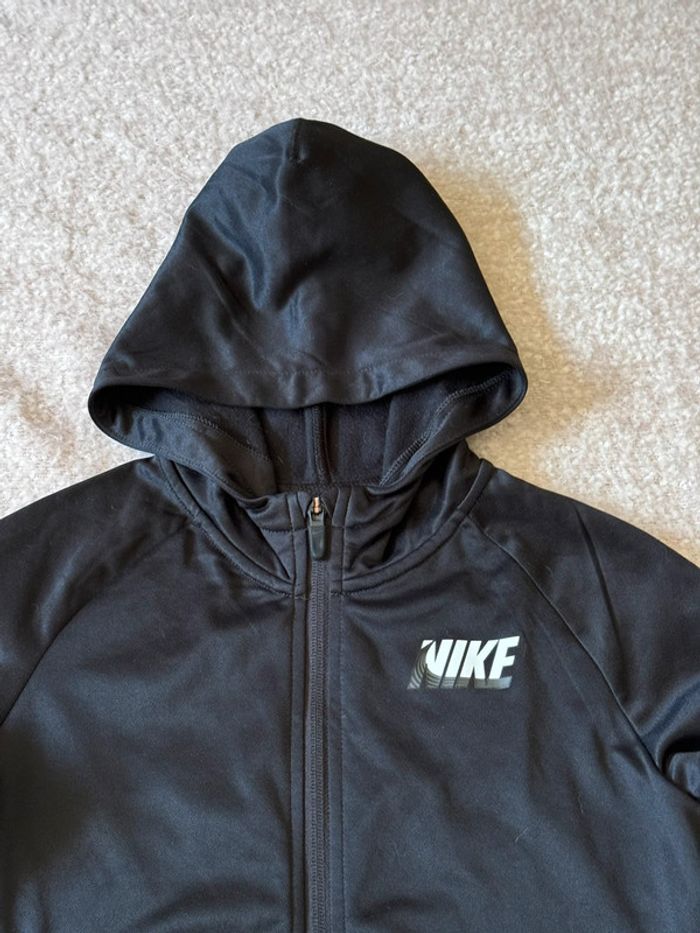 Veste à capuche Nike taille M 10-11 ans excellent état - photo numéro 2
