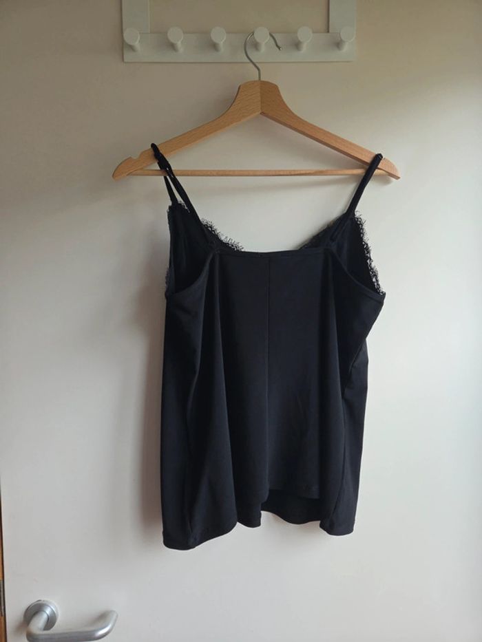 Débardeur noir en satin et dentelle - Amisu taille M - photo numéro 5