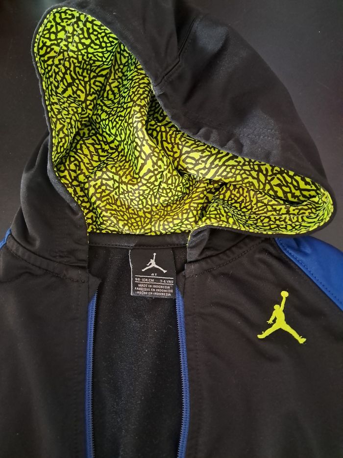 Ensemble de sport jordan taille 4 ans garçon - photo numéro 2