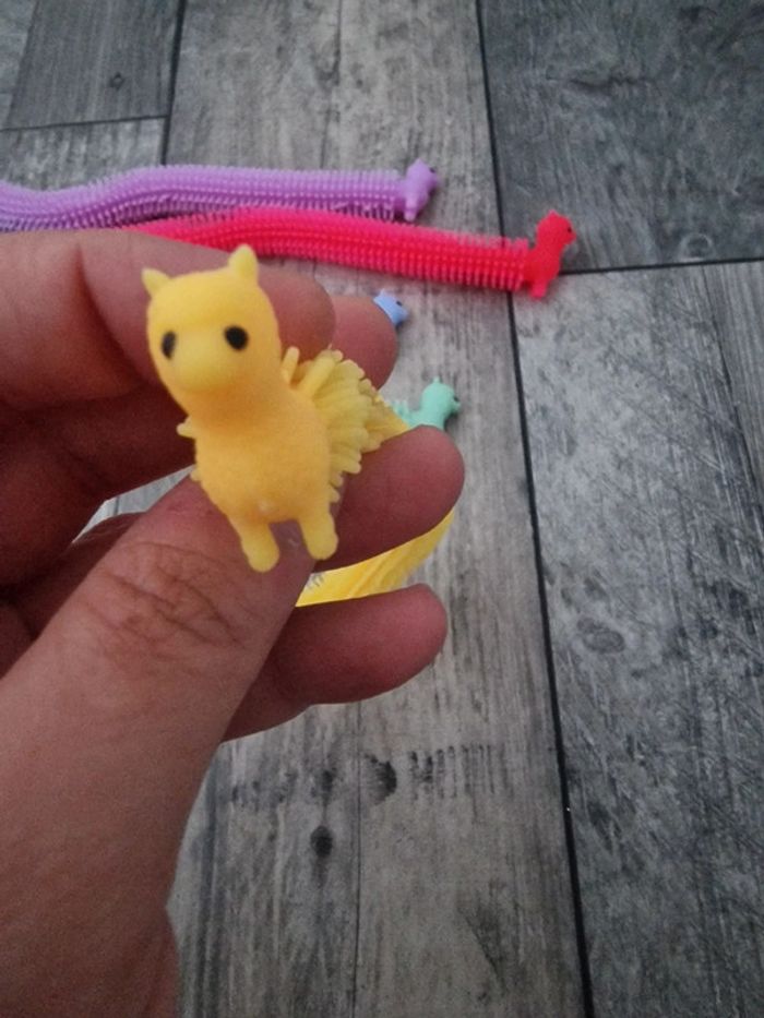 Lot jouets - photo numéro 3