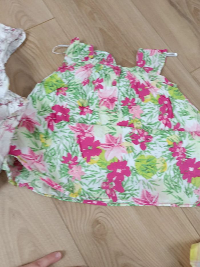 Lot 2 robes fleuris 6 mois fille - photo numéro 6