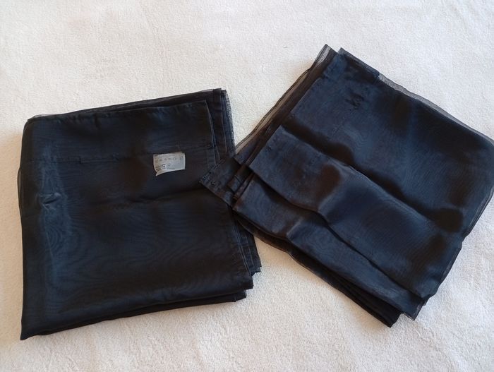 2 Rideaux Voilage noirs Ikea