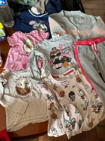 Lot vêtement fille 6 ans