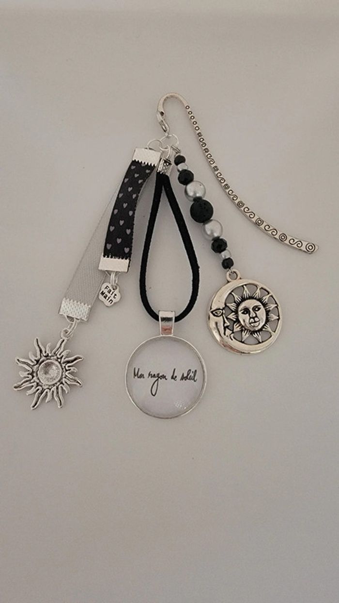 Cadeau amour,bijoux de sac ou marque page " mon rayon de soleil"