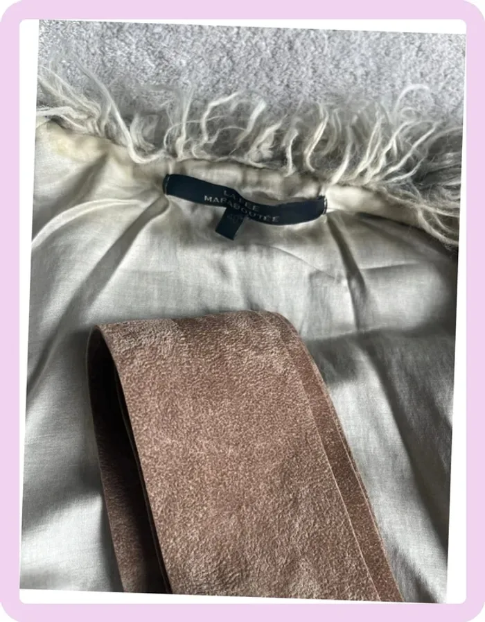 Veste sans manches grise effet poilu – La Fée Maraboutée – Taille 40 - photo numéro 2