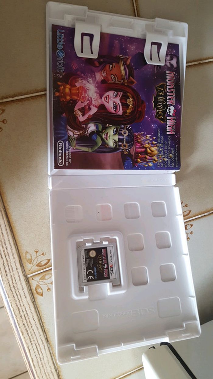 Jeu de ds Monster High - photo numéro 3
