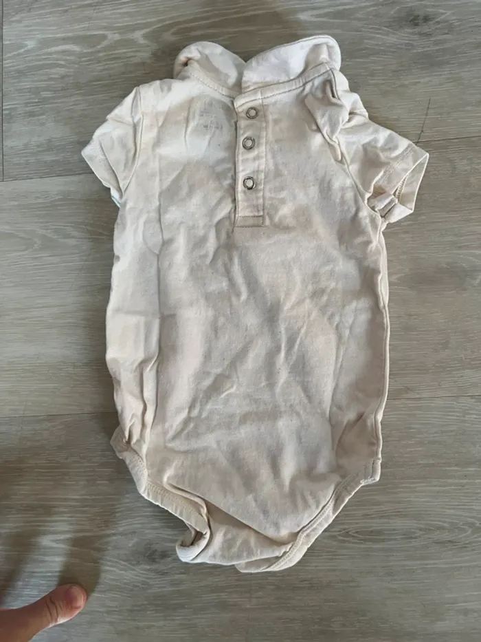 Body beige avec col 6 mois - photo numéro 3
