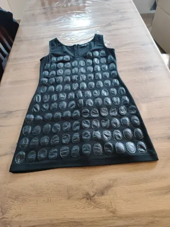 Robe Mini Grifflin Noire, Taille L - Détails Texturés Originaux et Élégants !