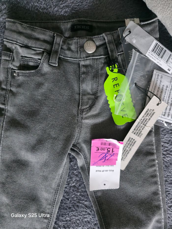 Jean ikks fille 4 ans neuf