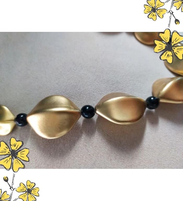 Collier doré et noir perles satinées – Style chic intemporel - photo numéro 4