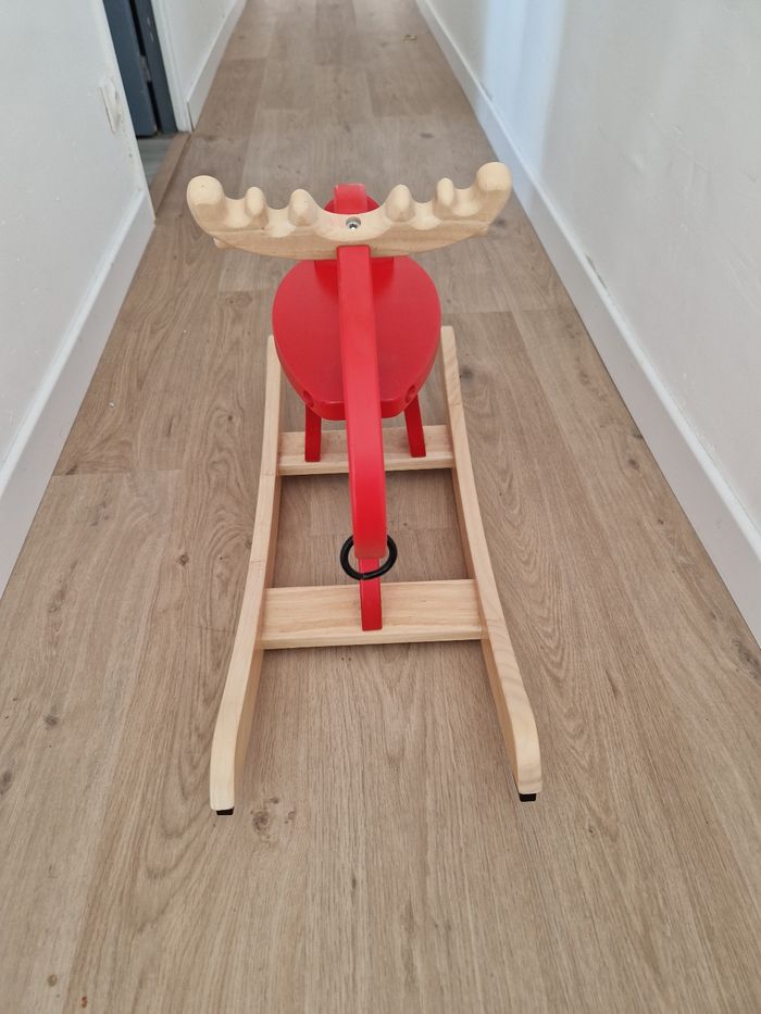 Porteur / Cheval à bascule Élan en bois rouge IKEA (Moose) - photo numéro 2