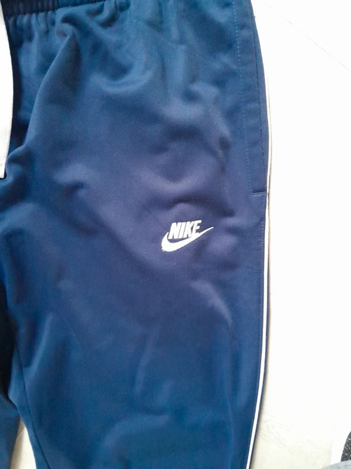Bas de jogging Nike taille m - photo numéro 2