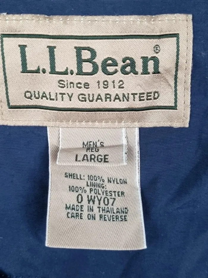 Doudoune sans manches fourrée L.L. Bean bleu marine – Taille L Hommes (mesures en photos) - photo numéro 4
